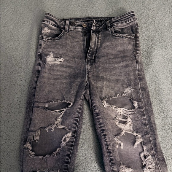 American Eagle Outfitters Denim - American Eagle Outfitters High Rise Distressed Jeans - Gray